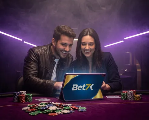 Juega al póker en línea con Bet7k